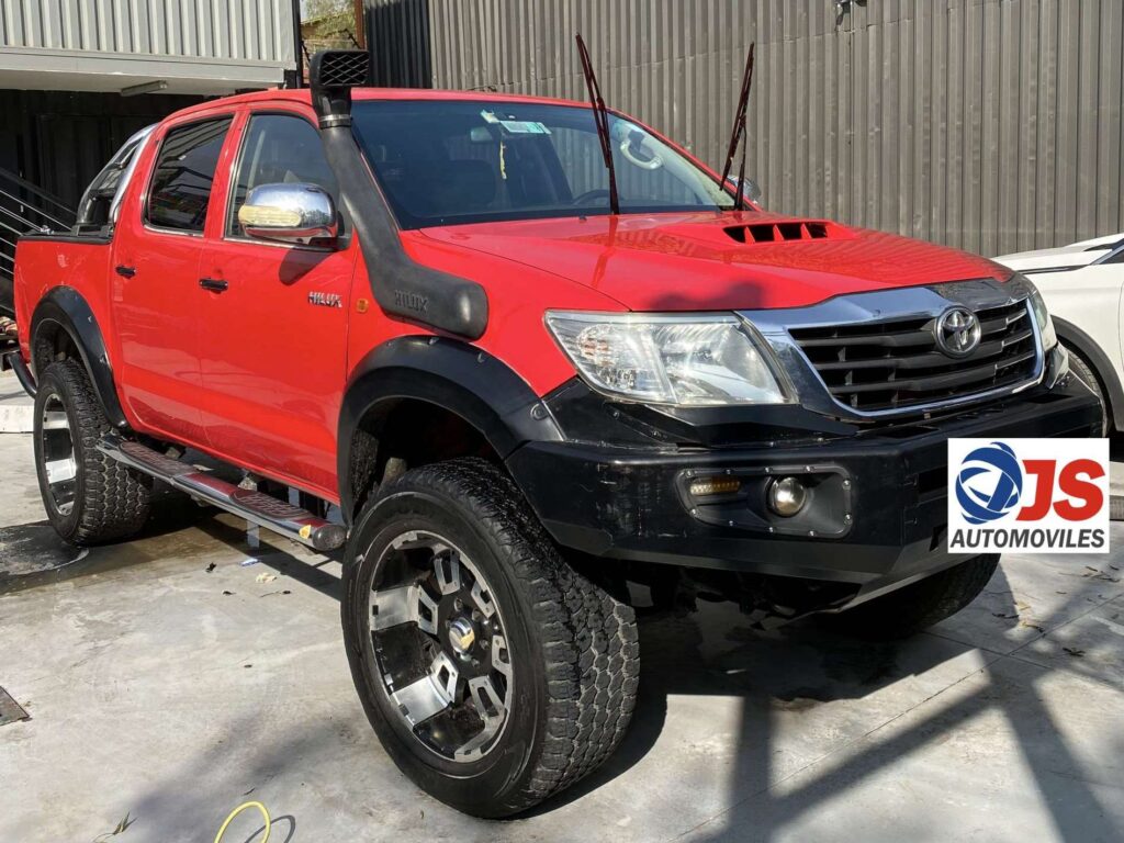 Vendido - Toyota Hilux 3.0 Diesel 4×4, 2014