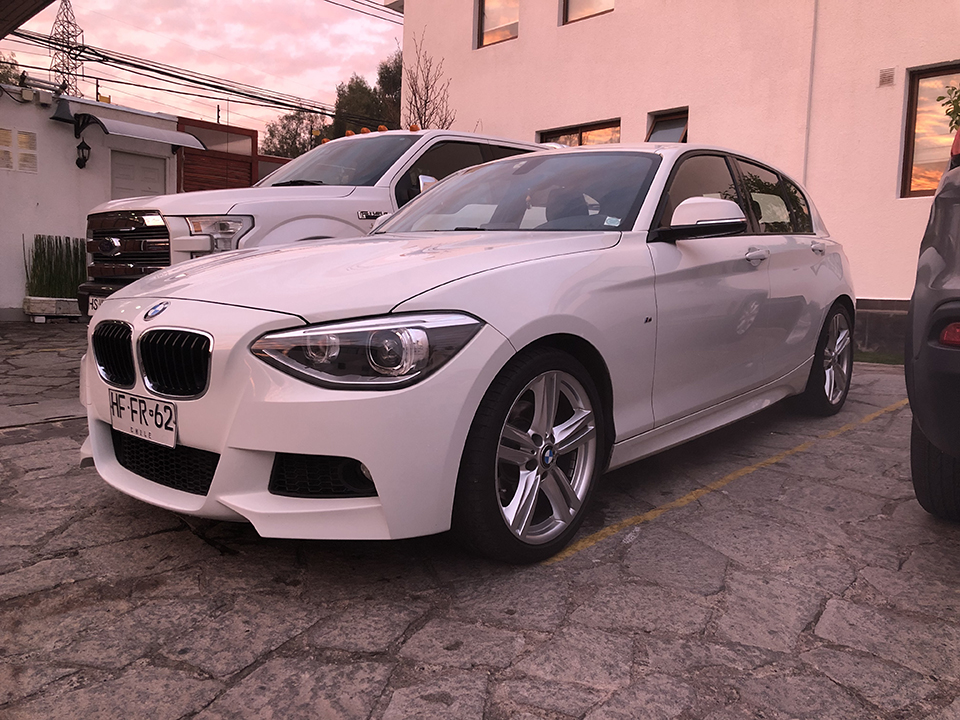 Vendido - BMW 118i 170hp Look M, 2015
