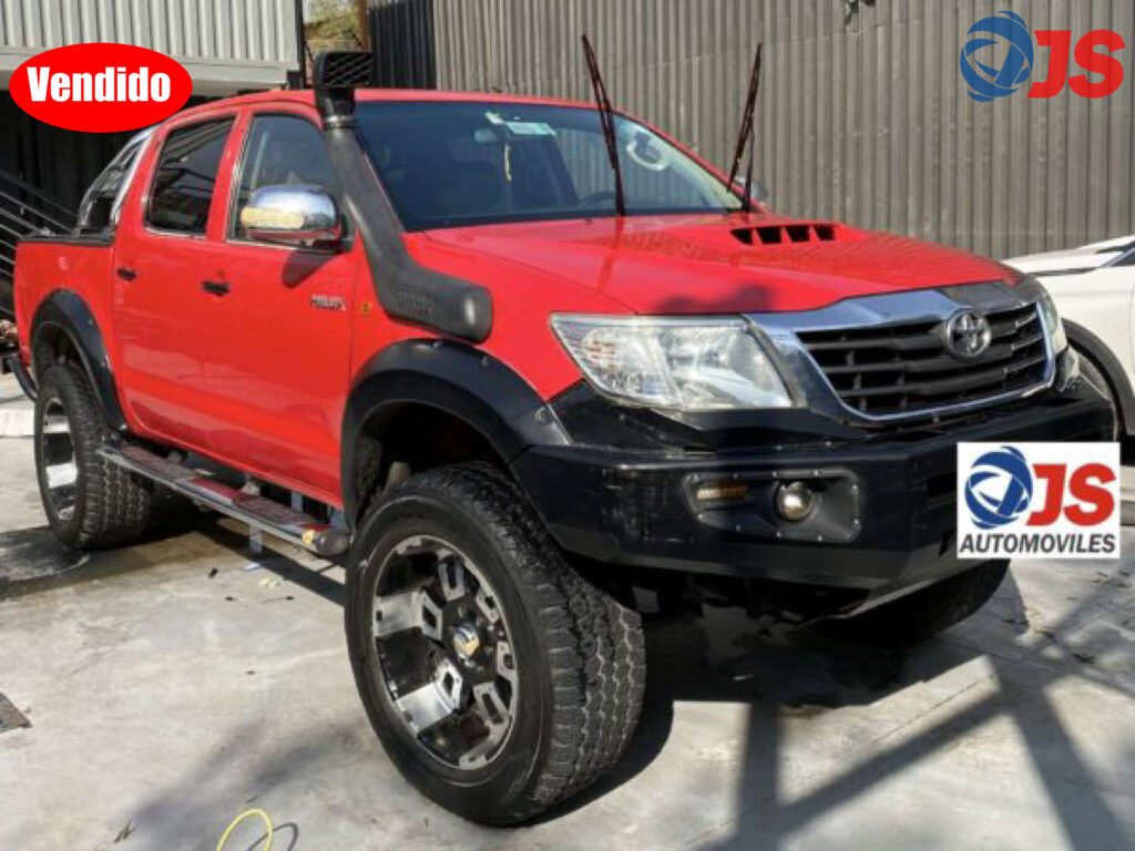 Vendido - Toyota Hilux 3.0 Diesel 4×4, 2014